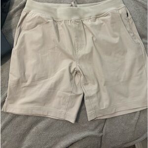 Legends Aviation Short